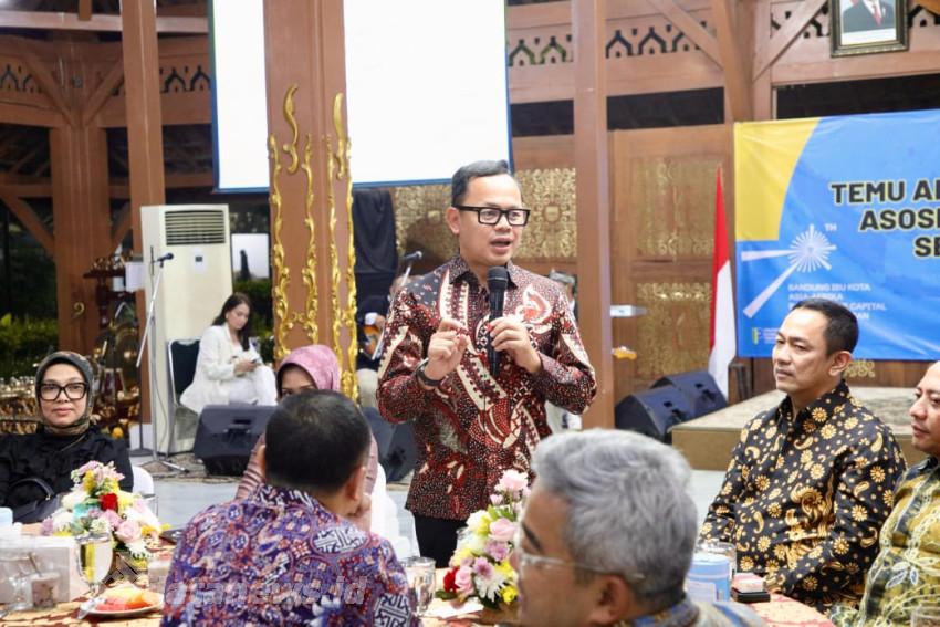 Wamendagri Bima Apresiasi Keberadaan Apeksi sebagai Ruang Komunikasi Nyaman bagi Wali Kota