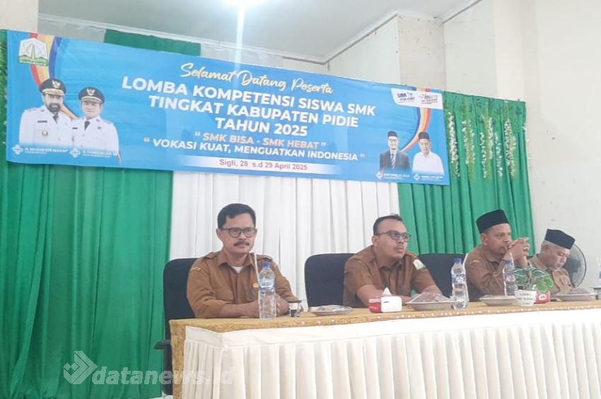 Kacabdin Buka Seleksi LKS Tingkat SMK