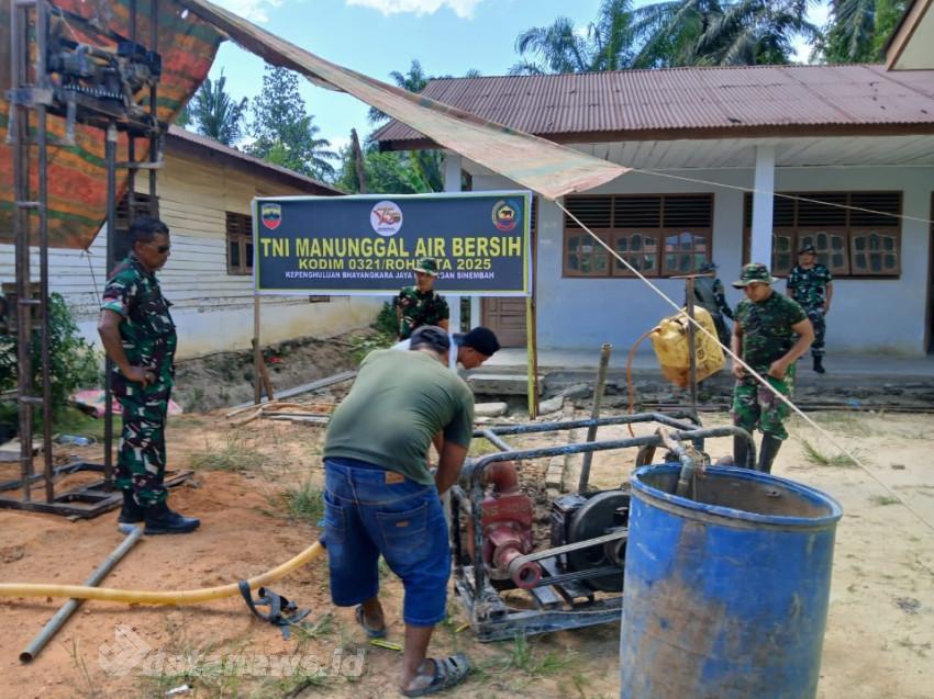 HUT Kodam I/BB ke-75, Koramil 03 Bagan Sinembah Bangun Sumur Bor Penuhi Sumber Air Bersih