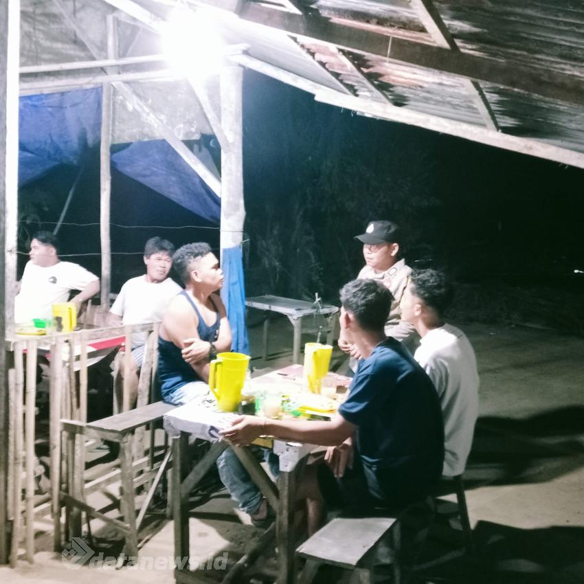 Tekankan C3 Melalui KRYD, Polsek Bagan Sinembah Periksa Indentitas Masyarakat di Pakter Tuak
