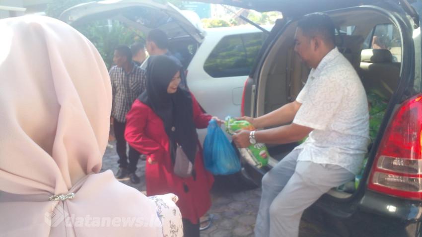 Kemenag Pidie Salurkan Zakat untuk Yatim dan Difabel