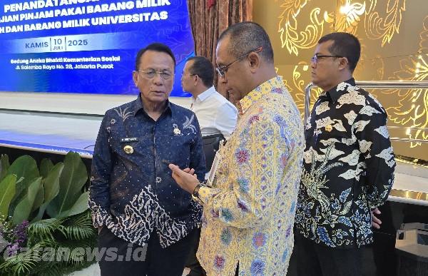 Bupati Rohil Teken MoU Sekolah Rakyat di Kemensos