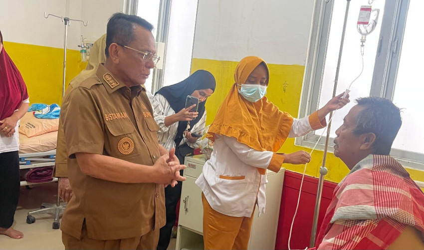 Korban Keracunan di Tanjung Medan, Bupati Rohil Langsung Lakukan Peninjauan