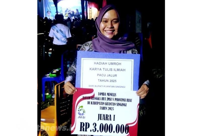 Luzi Diamanda Juara 1 Lomba Karya Tulis JMSI, Dapat Tiket Umroh dari Bupati Kuansing