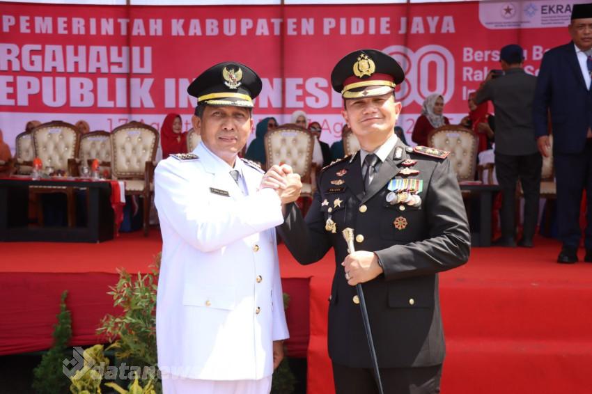 Semarak HUT RI ke-80, Kapolres Pidie Jaya Bersama Forkopimda Ikuti Upacara di Meureudu