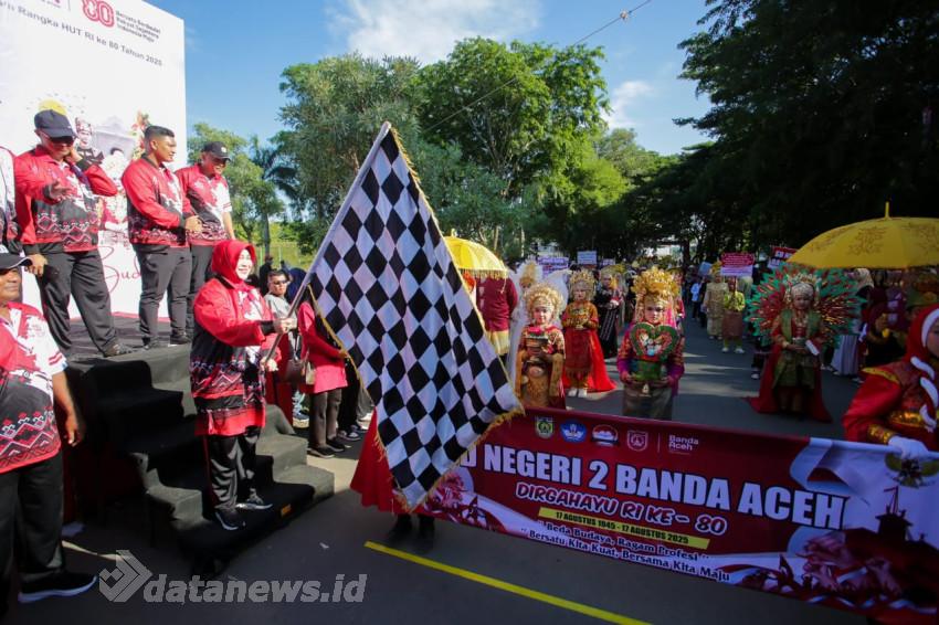 Pawai Budaya Kemerdekaan di Banda Aceh Dimeriahkan Ribuan Pelajar