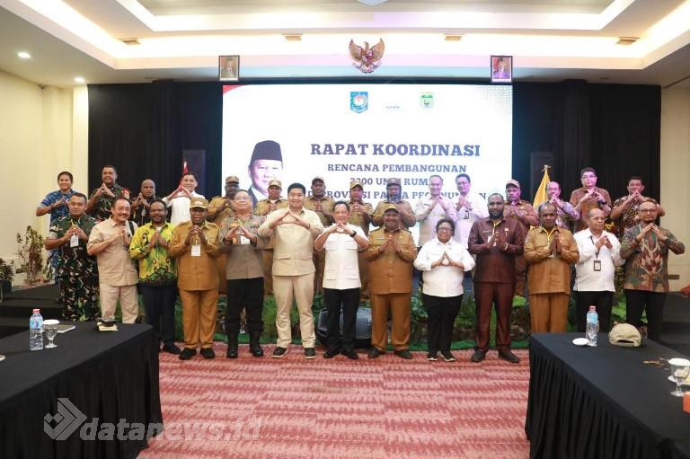Tindak Lanjuti Perintah Presiden, Mendagri Tegaskan Dukungannya Terhadap Program Pembangunan 2.200 Rumah di Papua Pegunungan