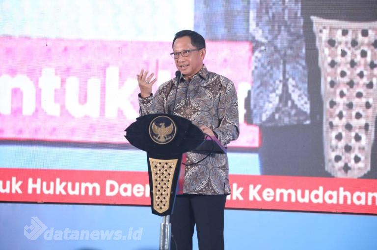 Mendagri Minta Pemda Pertimbangkan Kondisi Sosial Masyarakat dalam Menyusun Produk Hukum Daerah