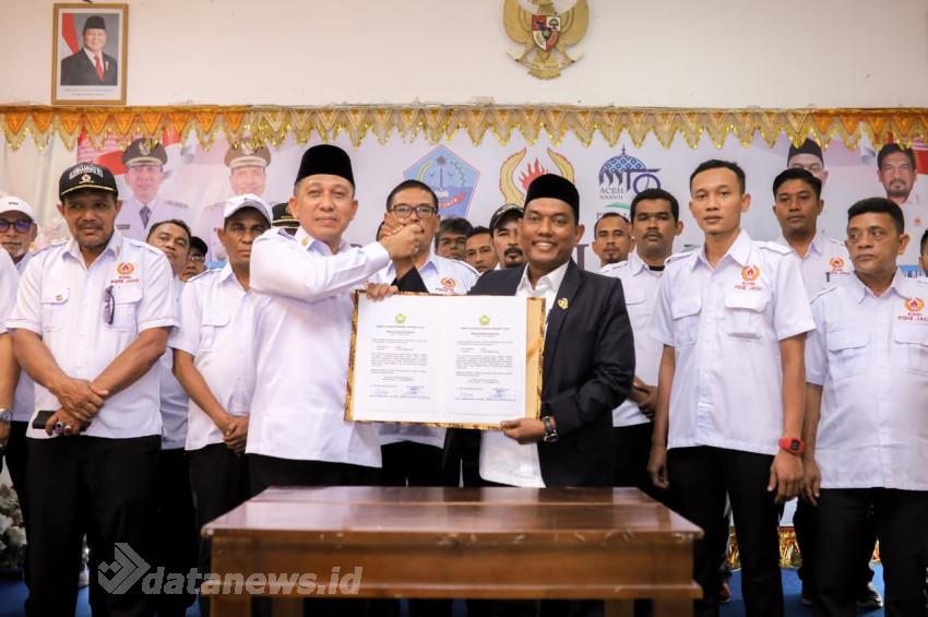 Ketua KONI Pidie Jaya Dilantik, Ini Harapan H.Sibral Malasyi