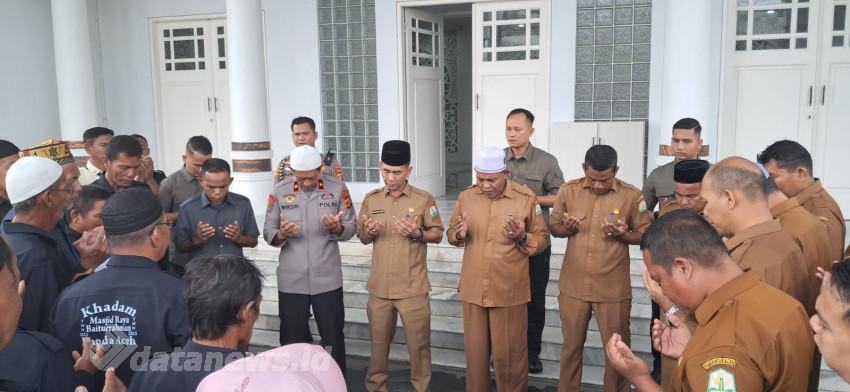 Kapolda Aceh Bersama Pengurus Masjid Raya Doakan Berjalan Damai dan Lancar