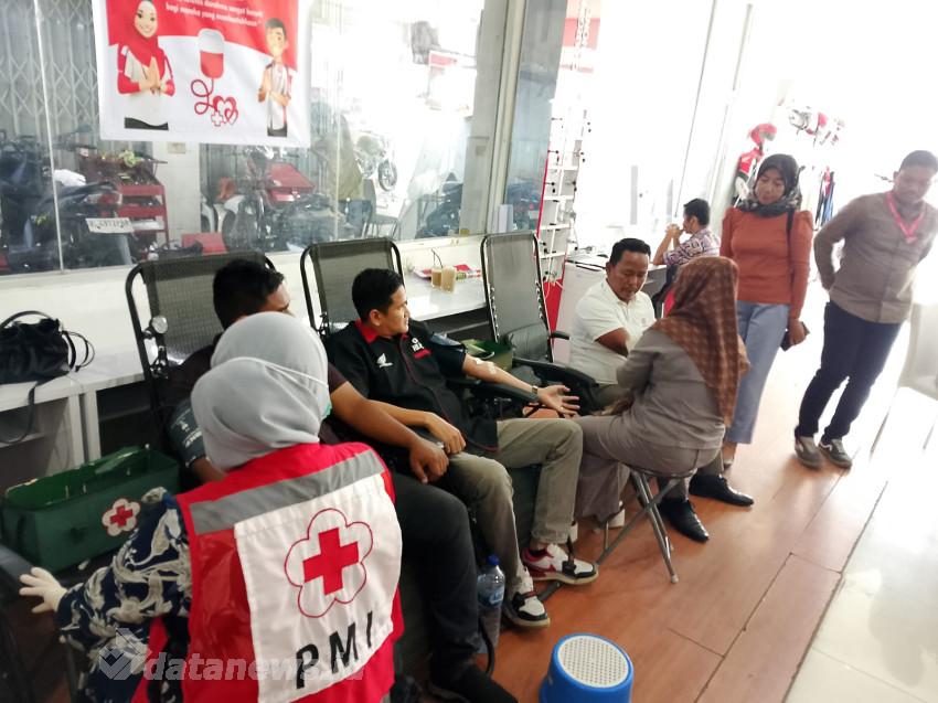 Showroom NSS Grong-Grong Gelar Donor Darah