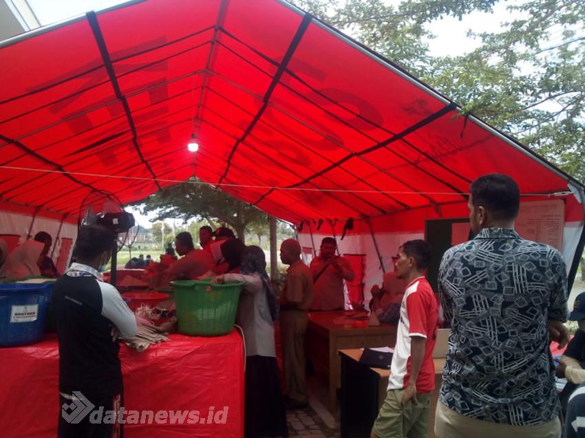 Pasokan Gas Dapur Umum Pengungsi Pidie Jaya Menipis