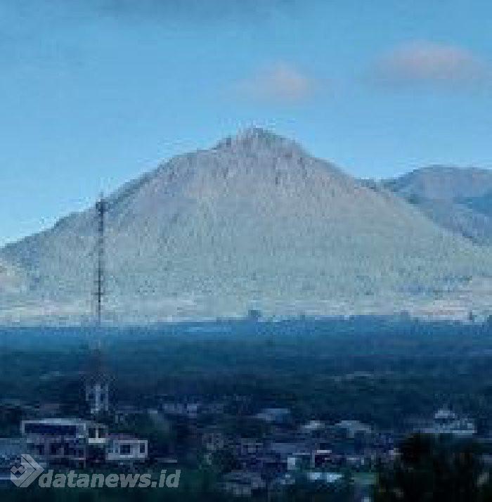 Gunung Bur Ni Telong Naik Status Menjadi Siaga, Warga Mengungsi