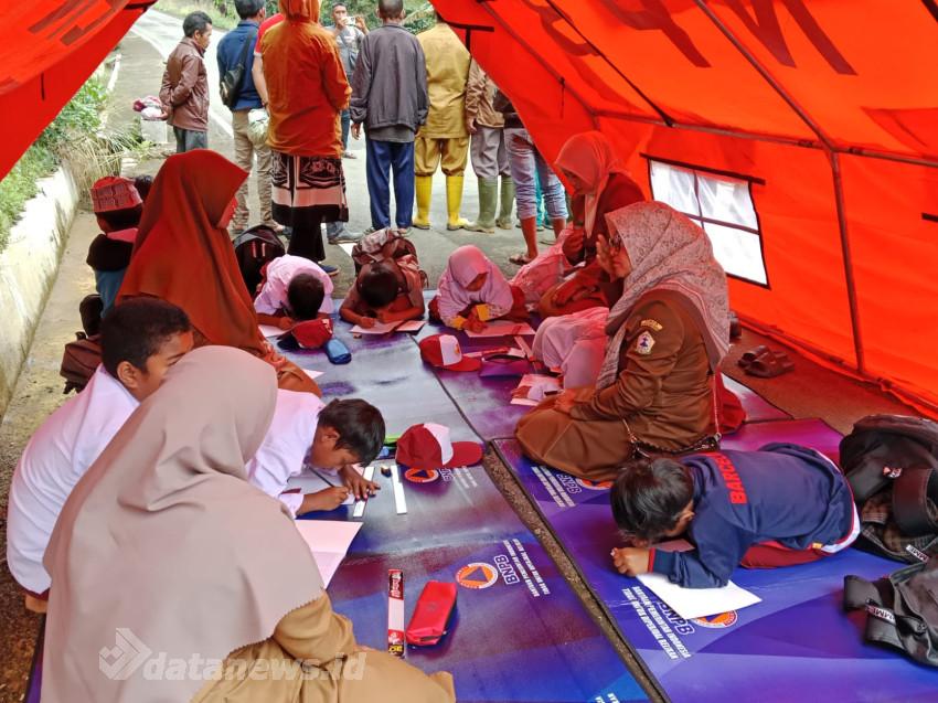 Meski di Tenda, Pemkab Bener Meriah Pastikan PBM Berjalan Lancar