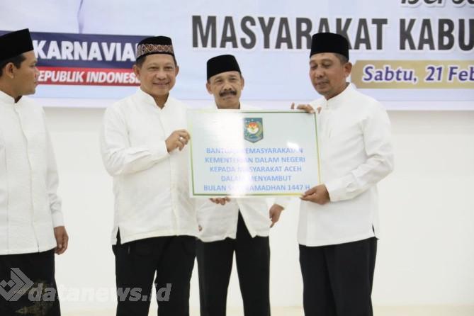 Buka Puasa Bersama Masyarakat Pidie Jaya, Kasatgas Tito Tegaskan Percepatan Infrastruktur dan Hunian Tetap