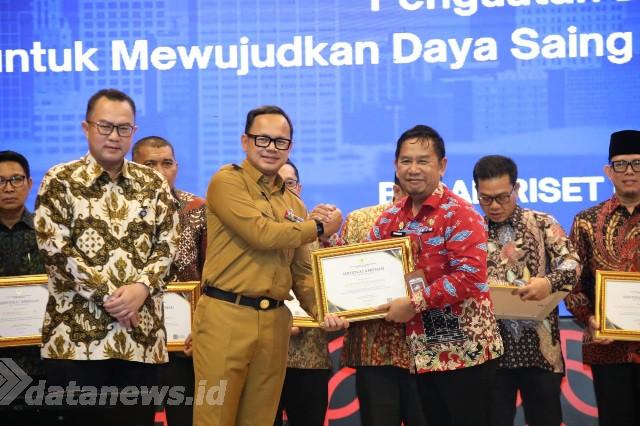 Wamendagri Bima Arya: Ekosistem Inovasi Daerah Kunci Indonesia Keluar dari Middle Income Trap