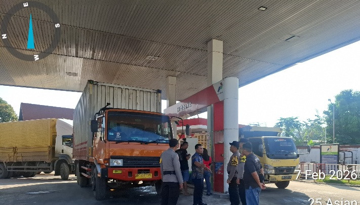 Polsek Bagan Sinembah Patroli  di SPBU, Bank Serta Toko Emas,  Situasi Kamtibmas Terpantau Aman dan Kondusif