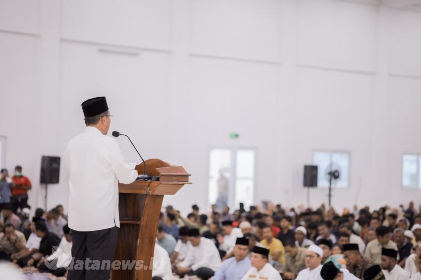 Percepat Pemulihan Pascabencana, Mendagri Serahkan Bantuan Untuk Warga Terdampak