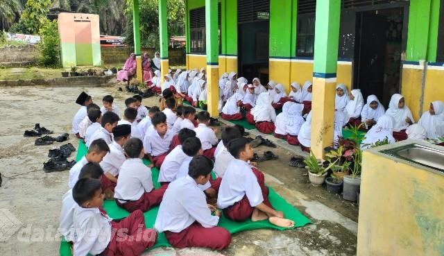 SDN 007 Bagan Batu Barat Mengadakan Kultum Selama Bulan Ramadan