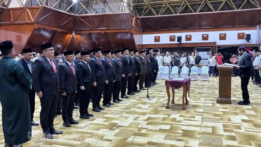 Mualem Lantik Pejabat Eselon II, Bahron Bakti Jadi Kepala BPBA