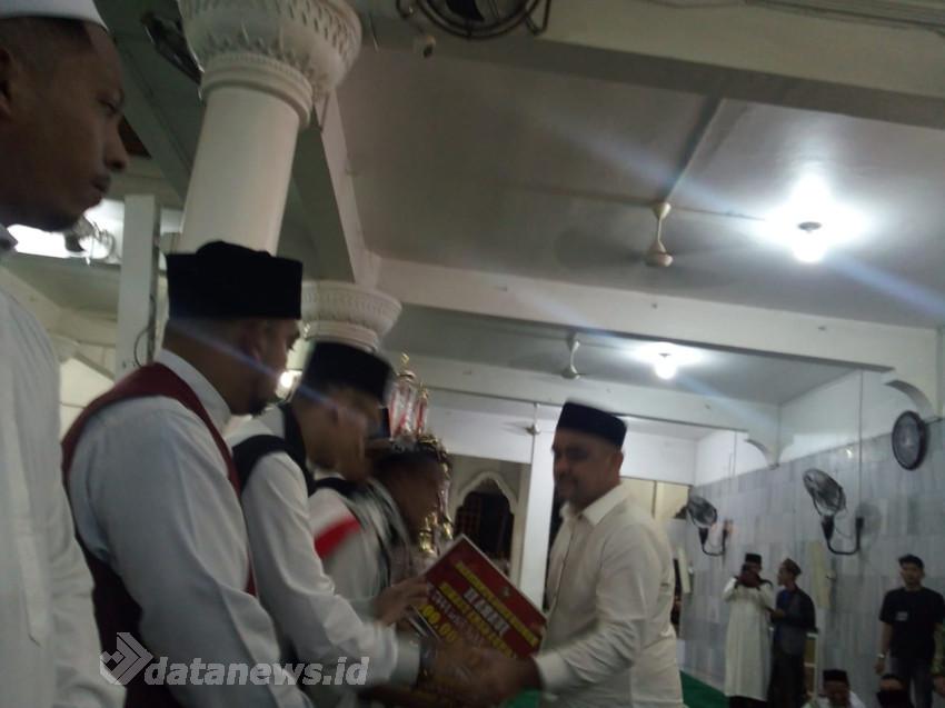 Bupati dan Wakil Bupati Pidie Tabuh Beduk, Buka Pawai Gema Takbir