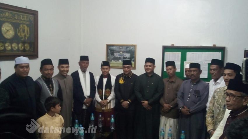 Ustad Habibi Juara Pertama AKSI, Berbaur Dengan Masyarakat Pidie