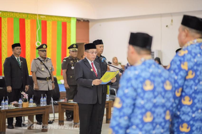 Bupati Pidie Jaya Lantik 42 Guru Jadi Kepala Sekolah