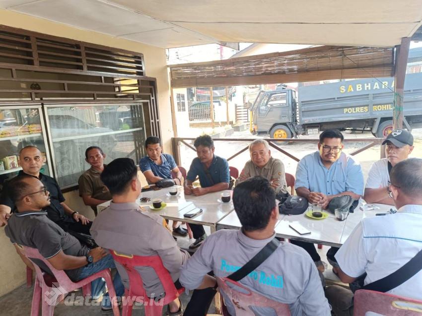 Baru Menjabat, Kapolsek Bagan Sinembah AKP Gian Jalin Silaturahmi dengan Wartawan Baganbatu