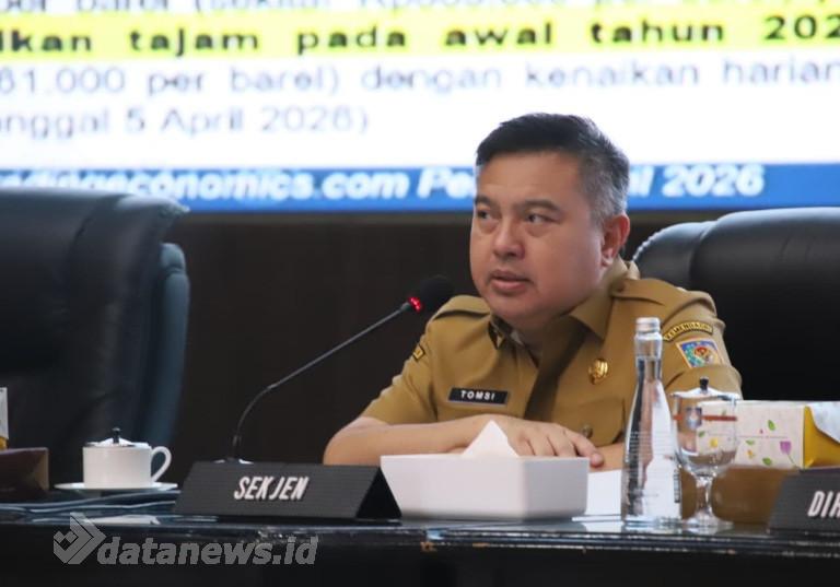 Kendalikan Harga Komoditas, Sekjen Kemendagri Minta Pemda Pastikan Ketersediaan Cabai dan Bawang Merah