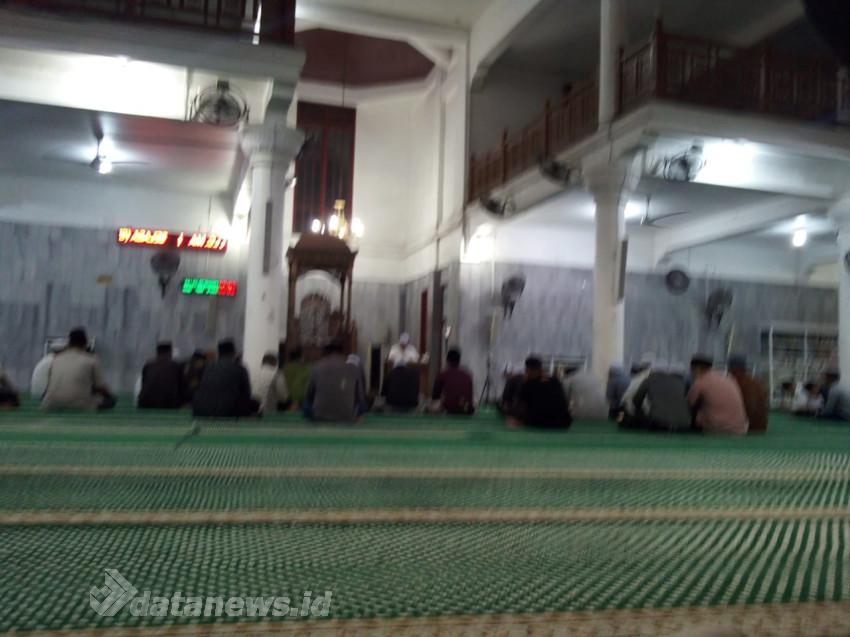 Abi Mudi: Dua Golongan Orang Dalam  Bertauhid Kepada Allah.