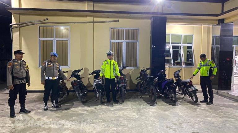 Kapolsek AKP Gian Pimpin Razia Balap Liar, Tujuh Sepeda Motor Diamankan