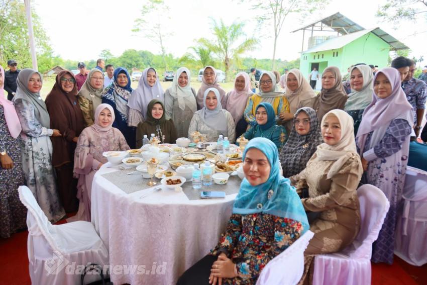 Kak Na Gelar Open House Iduladha di Pante Ceureumen, Disambut Antusias Warga