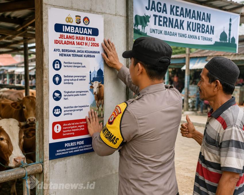 Polres Pidie Tempel Stiker Imbauan, Warga Diminta Jaga Keamanan Ternak Kurban