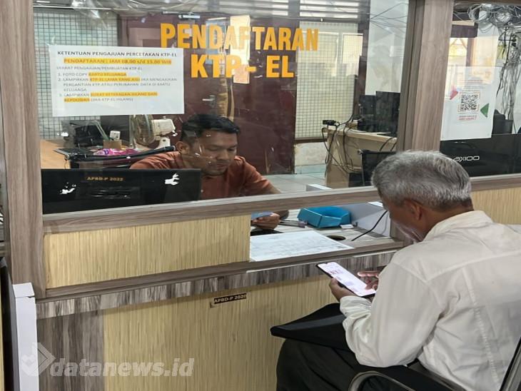 Libur Nasional, Disdukcapil Kampar Tetap Layani Warga