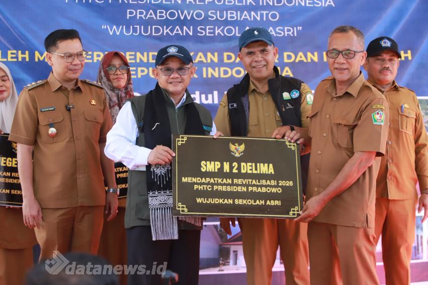 Wabup Alzaizi Dampingi Mendikdasmen Abdul Mu&rsquo;ti Resmikan Revitalisasi 113 Sekolah di Pidie