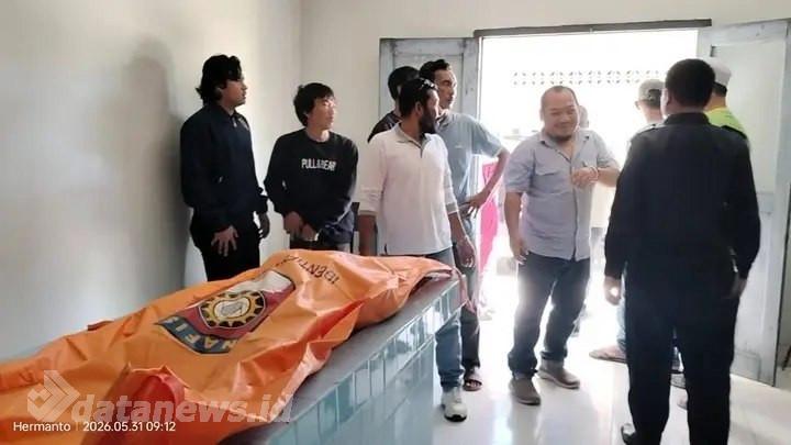 Pinjam Ponsel Tengah Malam, Berakhir dengan Pembacokan Maut