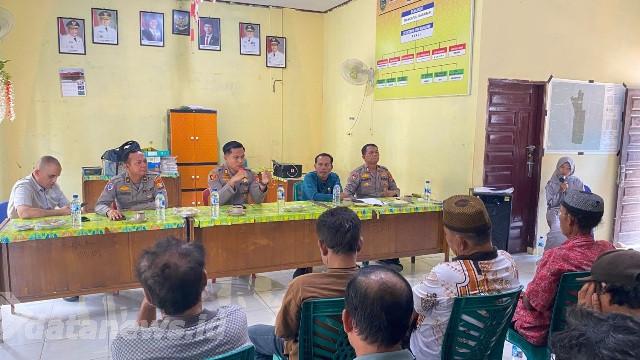 Kapolsek Bagan Sinembah Ingatkan Bahaya Narkoba dan Hoaks dalam FGD Bersama Warga