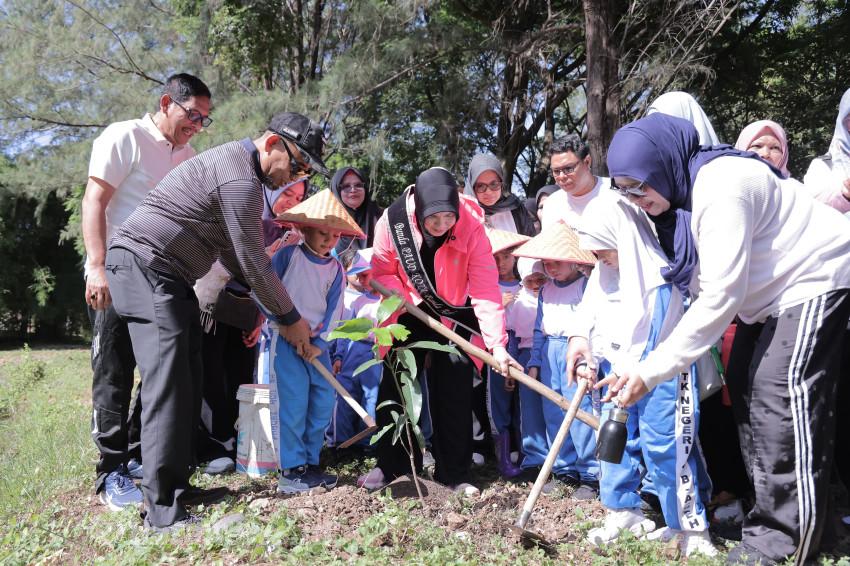 Ratusan Anak PAUD Meriahkan Hari Anak Nasional di Hutan Kota Tibang