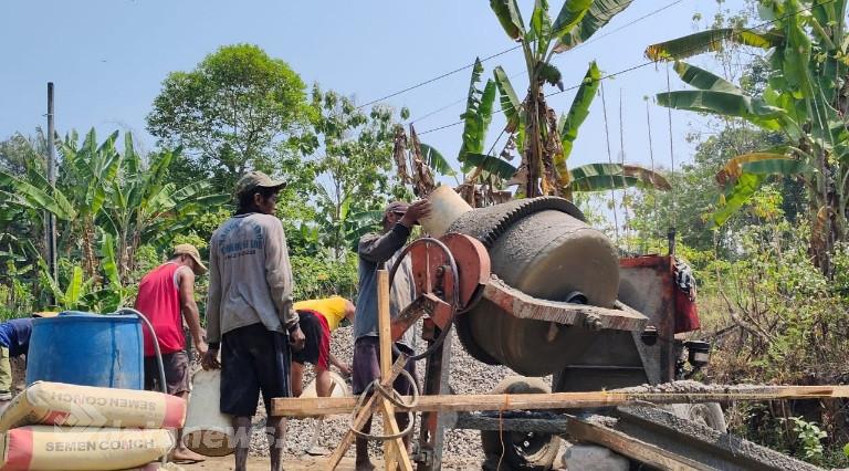 Jembatan Merah Putih Wujudkan Impian Warga Gumukrejo, Sasak Bambu Berganti Jembatan Beton Kokoh